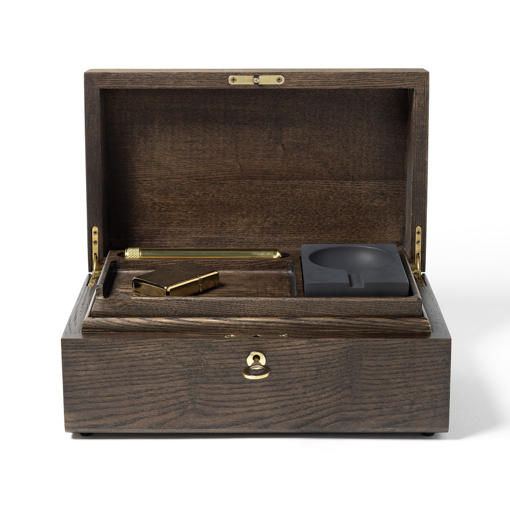 Meet the Ash Wood Brown Stash Box, crafted from premium ash wood in a rich brown hue. Designed for both durability and aesthetic appeal, it offers discreet storage for your everyday items.